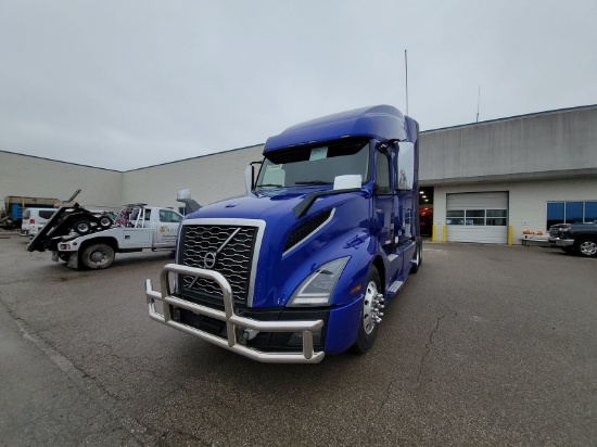 2019 VOLVO     VNL64T760