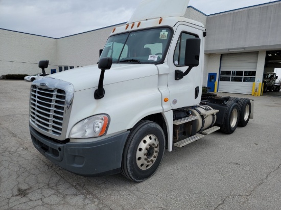 2017 FREIGHTLINER CA125DC