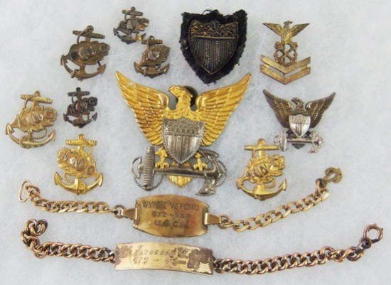 13pcs-Scarce WW2 USN Nurse's Collar Devices/US Coast Guard Insignia/ID Bracelets