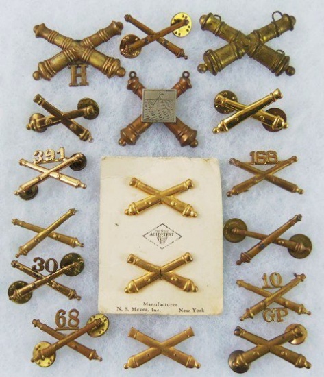 17pcs-Span-Am Through WW2 US Artillery Metal Insignia