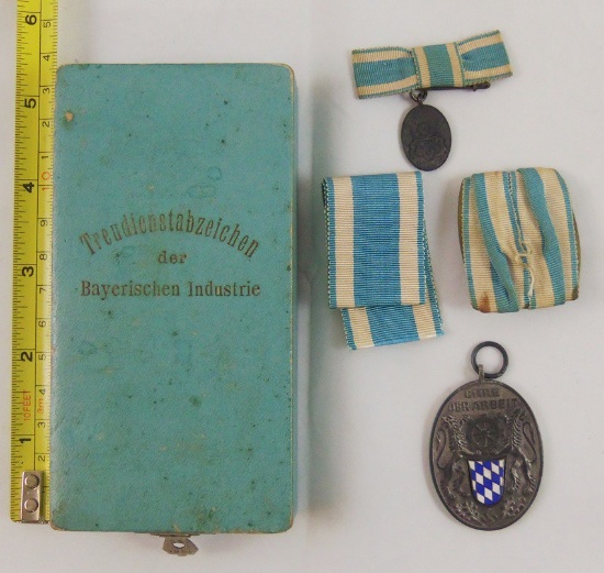 Cased WW2 Bavarian 25 Year Industrial Service Honor Medal