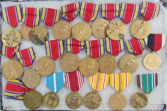 22pcs-U.S. WW2 Victory , Occupation and Campaign Medals.