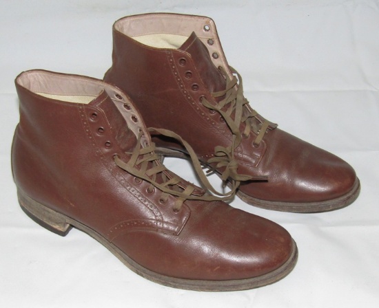 Rare WWII Women's Army Corp Ankle Boots With Original Laces