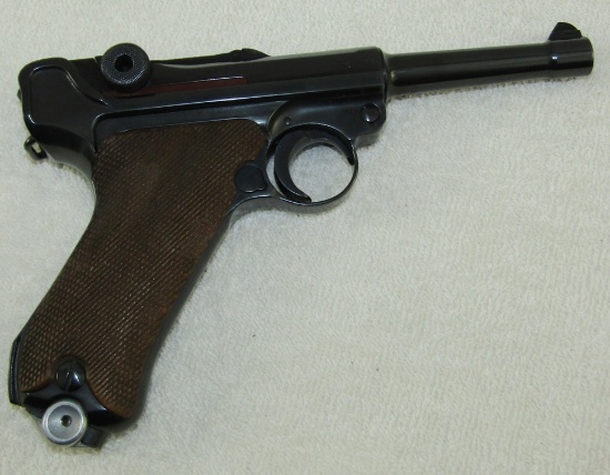 1941/42 Code Luger With Clip-Matching Numbers-Has Been Refurbished