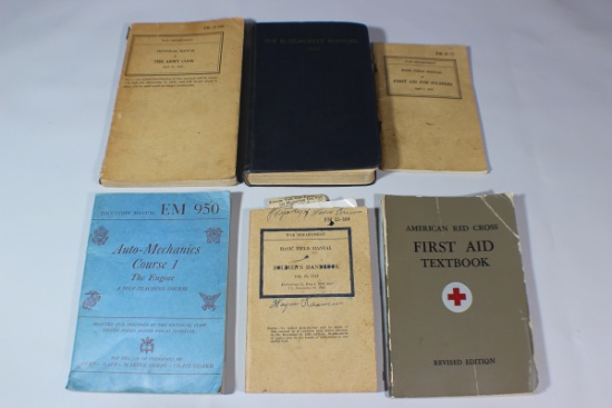 US WW2 Field Manual Lot. 1940 Blue Jackets Manual. First Aid. Cook. Mechanic. Handbook. Red Cross.