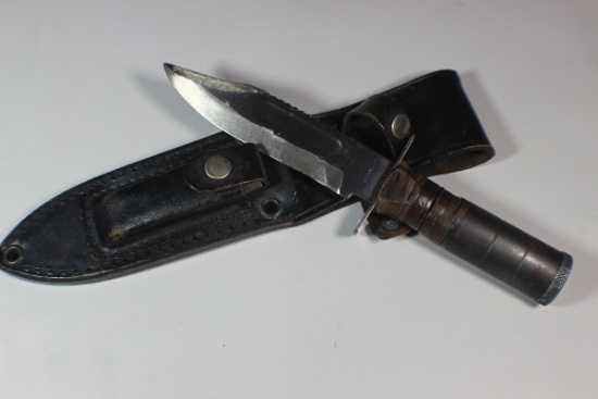 US Vietnam Era Japanese Made Pilot's Survival Knife. With Screw Off Lid & Compass.