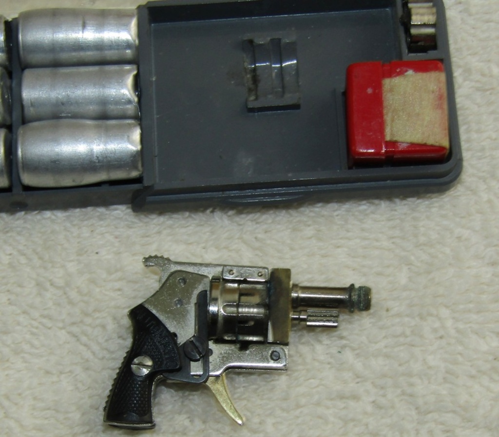 Signal Flares Adapter for Xythos miniature gun 2 mm mini Pinfire no Berloque RAR