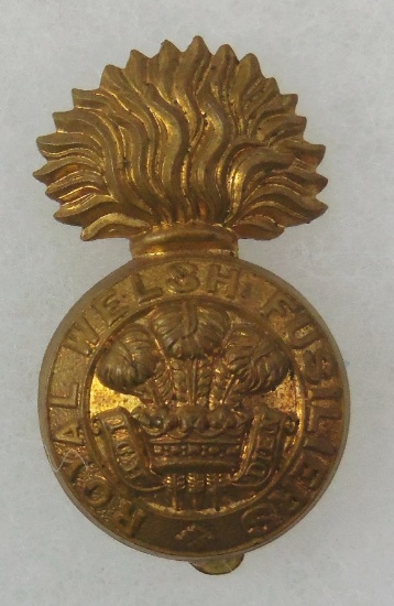 WW1 British Royal Welsh Fusiliers Economy Cap Badge