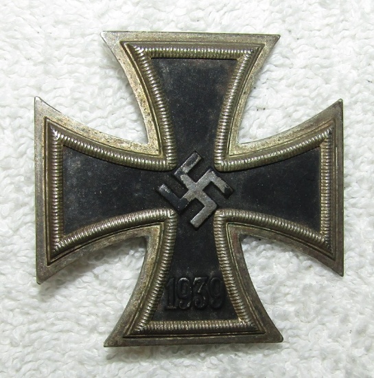 WW2 Iron Cross 1st Class-Klein & Quenzer