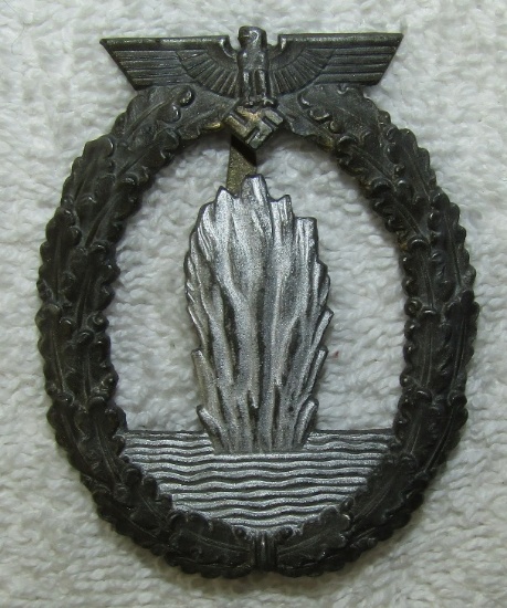 Kriegsmarine Minesweeper Badge-"R.K. Maker Marked