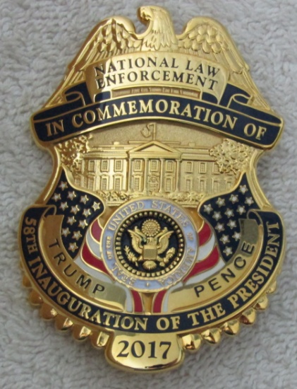 Scarce 2017 TRUMP/PENCE Presidential Inauguration "NATN'L LAW ENFORCEMENT COMEMMORATIVE" Badge