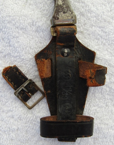Black Leather Vertical Hanger For SS Dagger "SS 19/39 RZM" Stamped-Assmann Clip