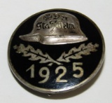 1925 