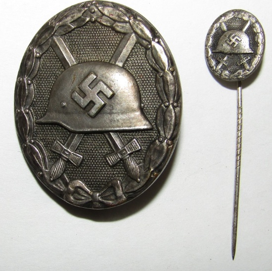 Silver Grade Wound Badge Unmarked By Hauptmünzamt Wien With Stick Pin