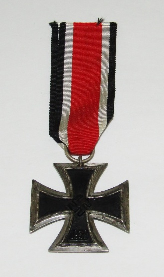 WW2 Iron Cross 2nd Class With Ribbon-"19" Maker