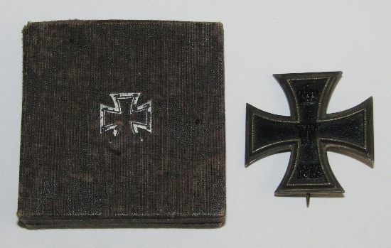 WW1 Iron Cross 1st Class W/Issue case-"S-W" Maker Stamped For "Sy Wagner, Berlin"