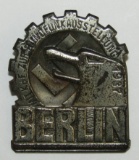 Scarce 1937 Dated DAF/KDF Berlin Radio Broadcasting Exhibition Participant Badge