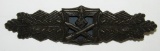 Close Combat Badge In Bronze-