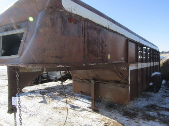 OLDER 6 X 18 Ft. Fifth Wheel Tandem Axle Stock Trailer