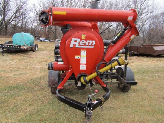 Rem Model 2700 ( 27 Hundred) Grain Vac, 1000 RPM PTO, Powder Coated, Approx