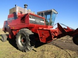 Massey Ferguson Model 860 Diesel Combine, 6 Cylinder Perkins, Air, Heat, Ne