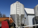 Belgrade 10 Ton +/- Bulk Feed Bin with Bottom Unload Auger ( 30 Day Removal