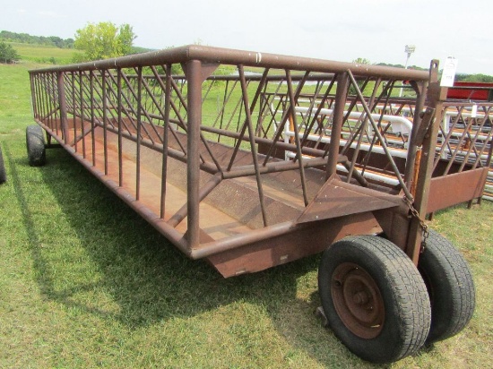 Heavy Duty 24 Ft. Tricycle Front Bunk Feeder Wagon, Good Cond