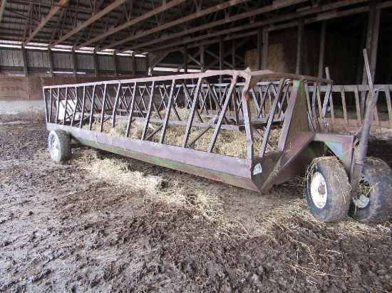 Notch 20FT. Tricycle Front Bunk Feeder Wagon