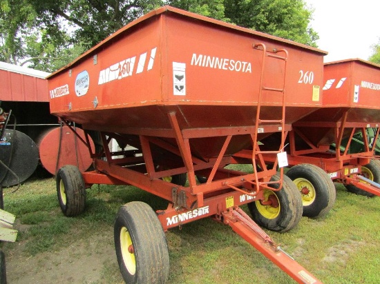 Minnesota Model 260 Gravity Box on MN 10 Ton Four Wheel Wagon, Ext. Pole, O