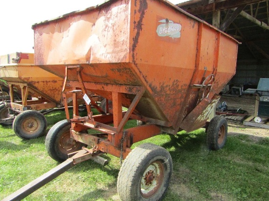 Bradford Gravity Box on MN Four Wheel Wagon