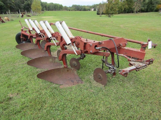 IH Model 710 4 X 16 Inch Semi Mount AR Plow with Coulters