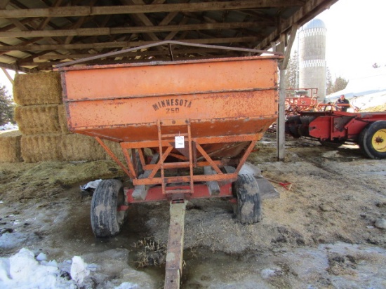 MN Model 250 Gravity Box on Schwartz Four Wheel Wagon