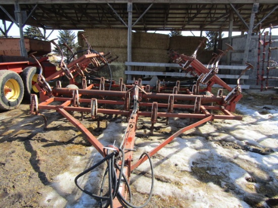 Wilrich 18 FT. Hydraulic Fold Field Cultivator with Harrow