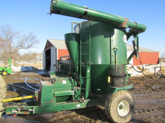 Artsway Model 5165 Grinder Mixer, All Hydraulic Augers, Folding 20 FT. Auge