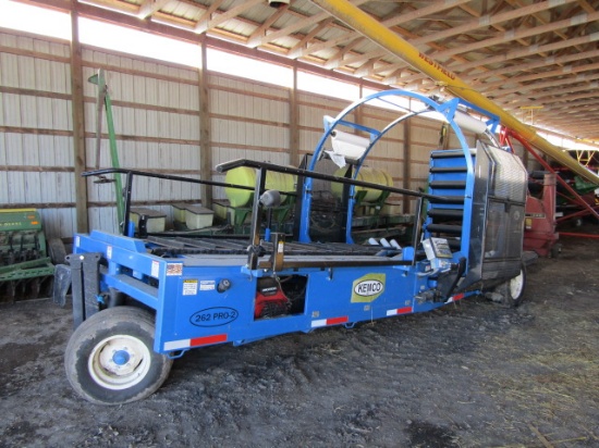 Kemco Model 262 Pro-2 Double Wheel Gas Powered Self Propelled Bale Wrapper,