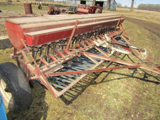 IH 12 FT. Low Rubber End Wheel Grain Drill. Grass Seeder, Hydraulic Lift