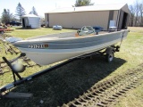 1978 Crestliner Commodore Aluminum Fishing Boat, Bench Seats with One Pedes