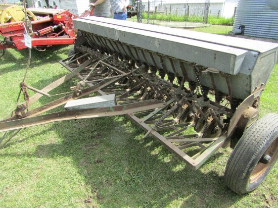 John Deere Van Brunt 10 FT. Double Disc Grain Drill on Low Rubber, Grass Se