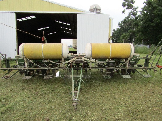 John Deere Model 1280 8 Row X 30 Inch Corn Planter, Liquid Fertilizer, Herb