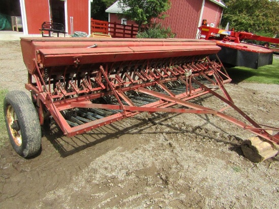 IH 12 FT. Double Disc Grain Drill on Low Rubber, Ground Lift, Grass Seeder