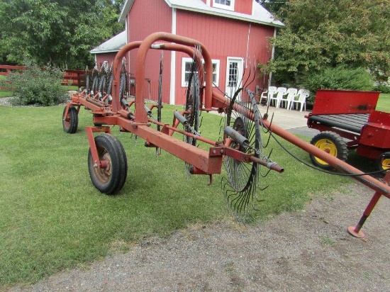 Gramip 8 Wheel In-Line Wheel Rake on Hydraulic Transport