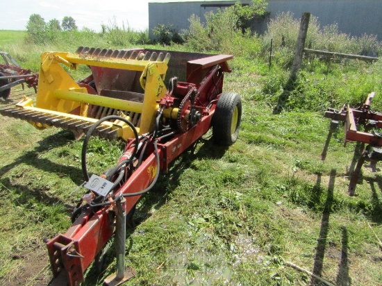 Clark Model 625 Hydraulic Driven Reel  Type Rock Picker