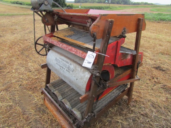 107. Nice Pioneer Viking Fanning Mill made in Minneapolis, MN