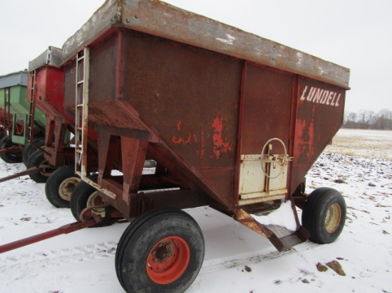 214. Lundell 200 Bu. +/- Gravity Box with Wooden Extensions on Factory Wago