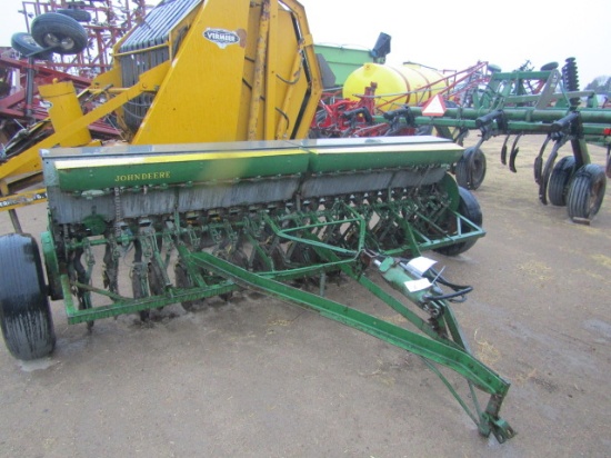 740. 364-850. John Deere 12 FT. Double Disc Grain Drill, Hyd. Lift, Grass S