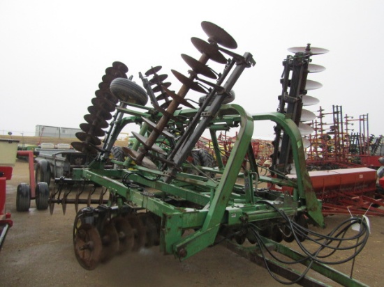 764. 216-413, John Deere 230 26 FT. Wing Fold Disc, T/ST3