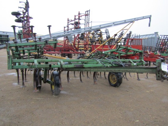 767. 213-668, John Deere 1010 22 FT. Field Cultivator, 3 Bar Harrow, T/ST3