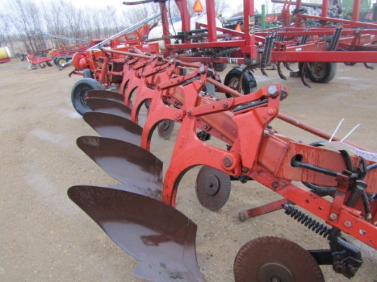 777. 259-417, IH 720 5 X 16 Semi Mount Trip Beam Plow, T/ST3