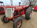 813.449-1176 Farmall 650 Standard Diesel WF, Hyd