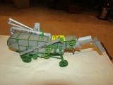 773. Spec-Cast John Deere Threshing Machine, Metal & Plastci